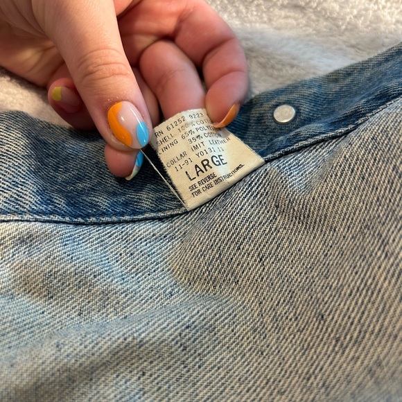 Jean jacket - Picture 6 of 8